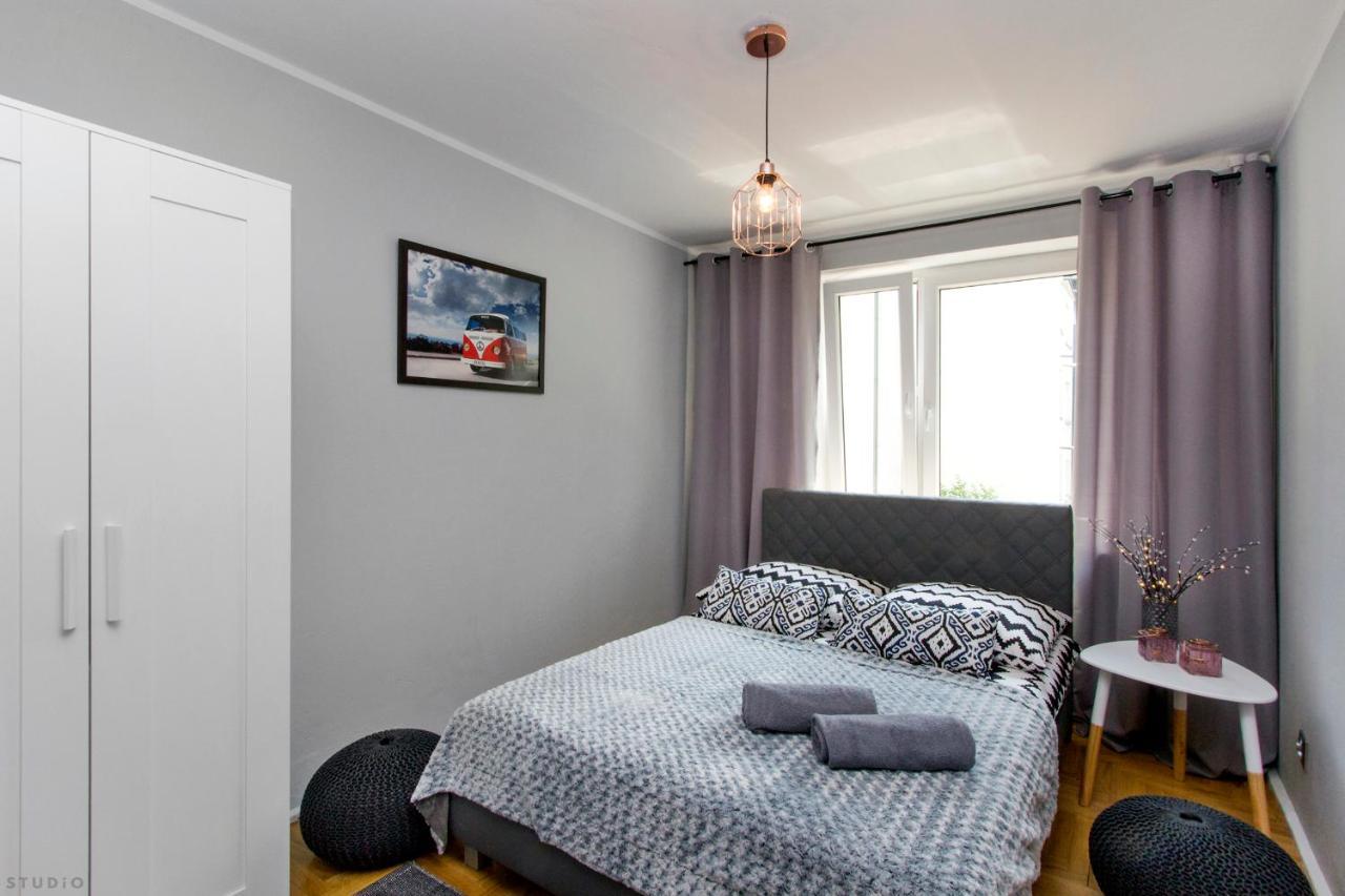 Clicktheflat Hoza Street Apart Rooms Warsaw Exterior photo